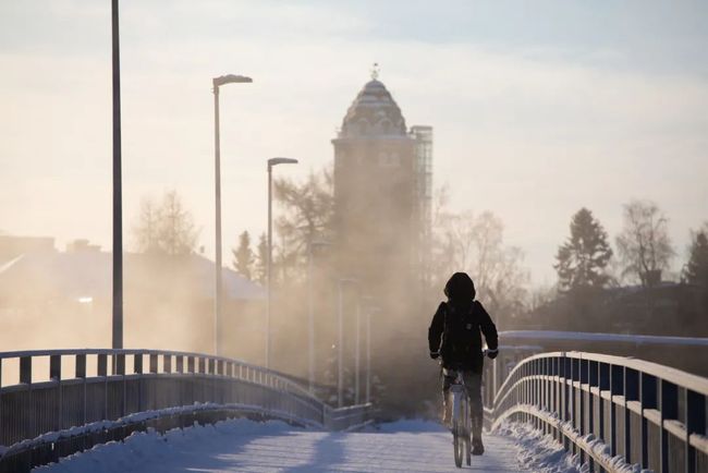 51每日大赛校园大赛首页 建议进一步优化压缩技术海报