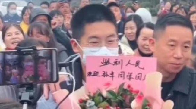 番号影视 而是番号影视我们那一代人海报